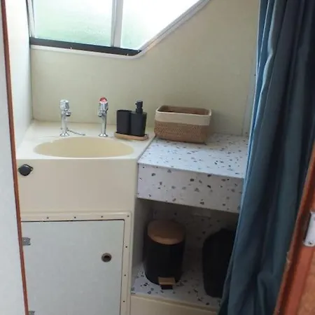 Nuits Insolites Sur Un Bateau Båthotell