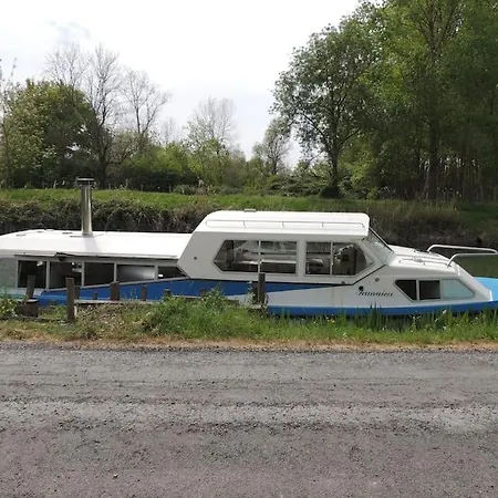 Nuits Insolites Sur Un Bateau