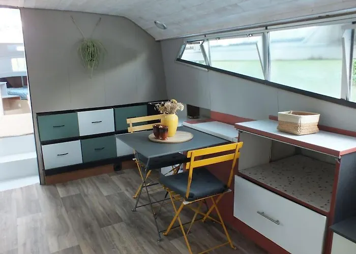 Bateau-hôtel Nuits Insolites Sur Un Bateau Saint-Hilaire-la-Palud