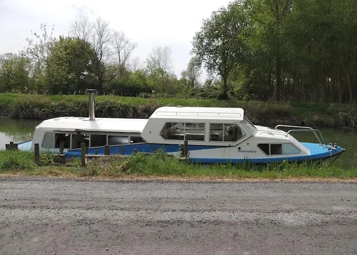 Nuits Insolites Sur Un Bateau